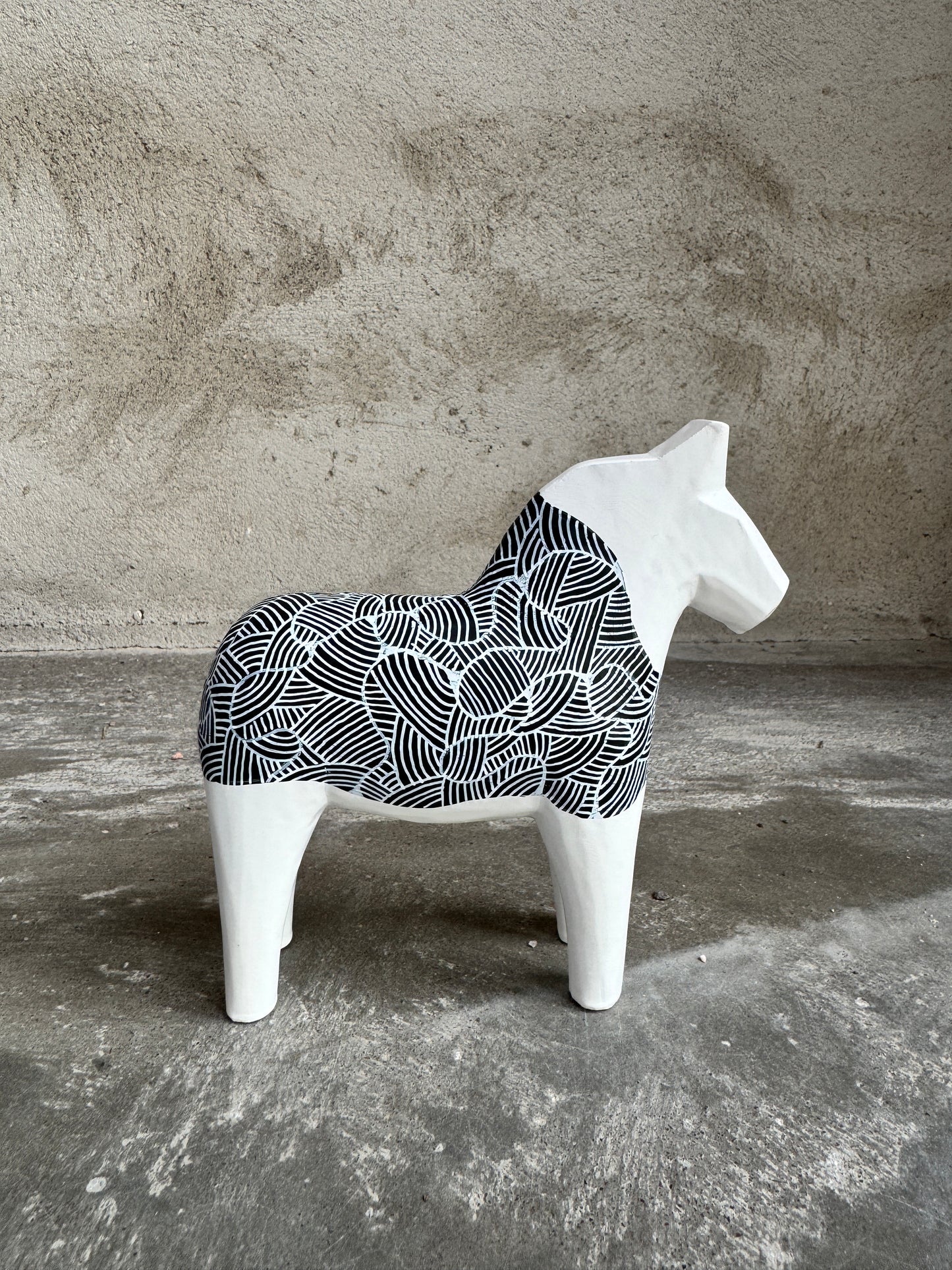 Dala horse - No. 87 - 15 cm